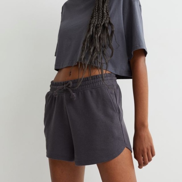 H&M Dark Grey Lounge Sweat Shorts - Picture 1 of 2